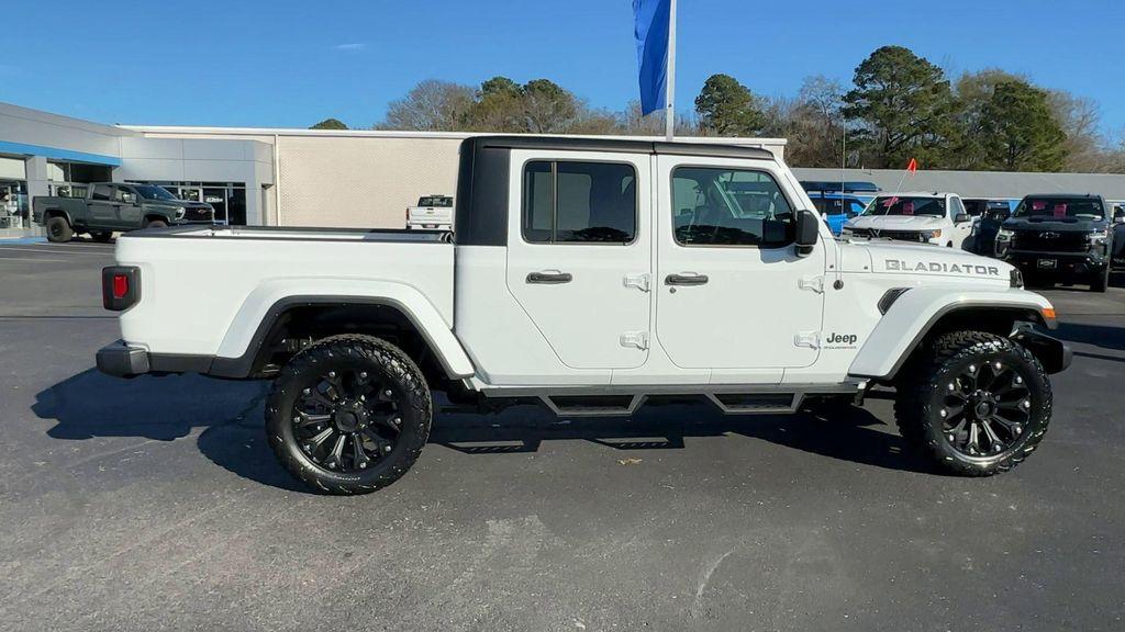 used 2023 Jeep Gladiator car, priced at $33,970
