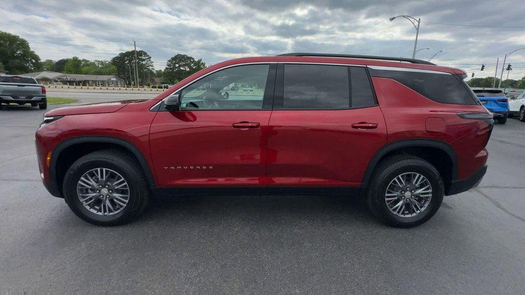 new 2026 Chevrolet Traverse car, priced at $42,409