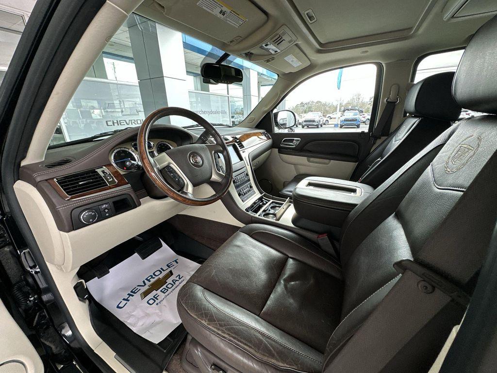 used 2011 Cadillac Escalade ESV car, priced at $22,987