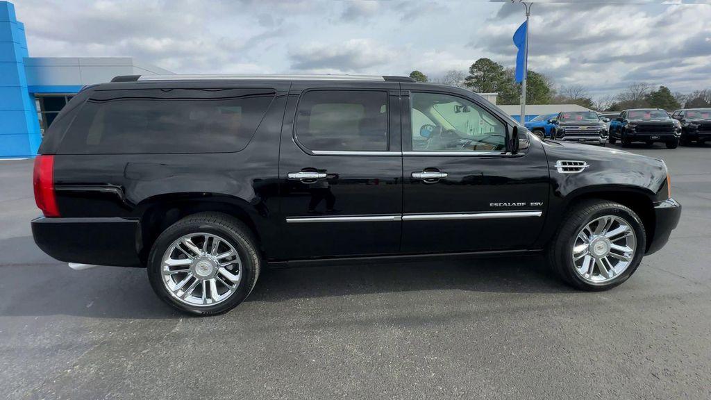 used 2011 Cadillac Escalade ESV car, priced at $22,987