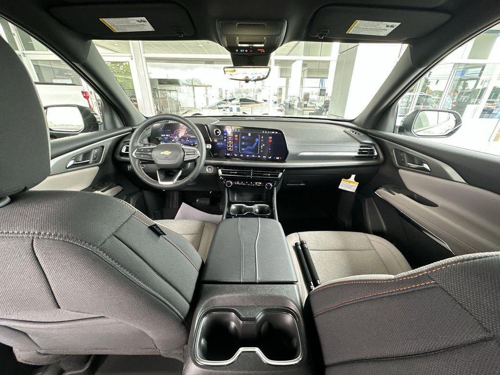 new 2026 Chevrolet Traverse car, priced at $41,138