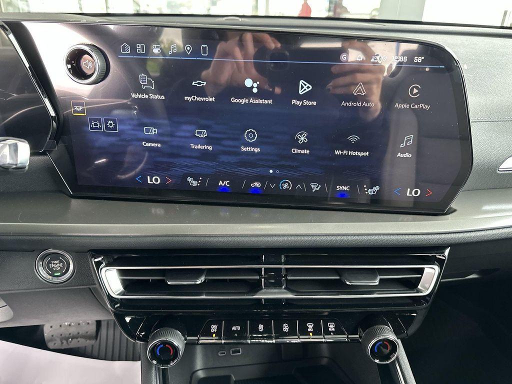 new 2026 Chevrolet Traverse car, priced at $41,138