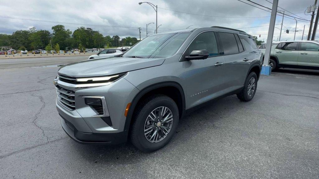 new 2026 Chevrolet Traverse car, priced at $41,138