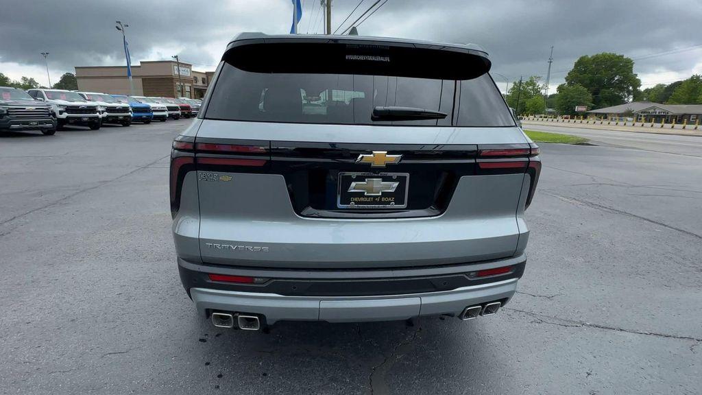new 2026 Chevrolet Traverse car, priced at $41,138