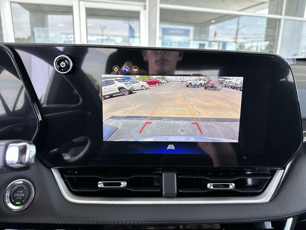 new 2026 Chevrolet Equinox car, priced at $26,995