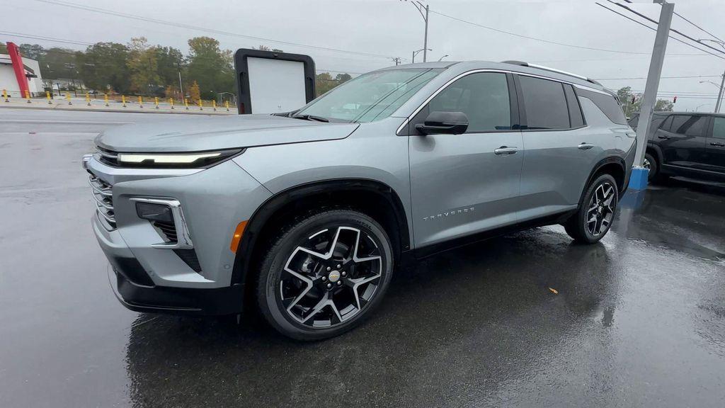 new 2026 Chevrolet Traverse car, priced at $54,375