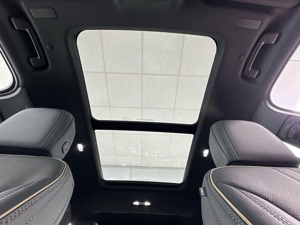 new 2026 Chevrolet Traverse car, priced at $54,375