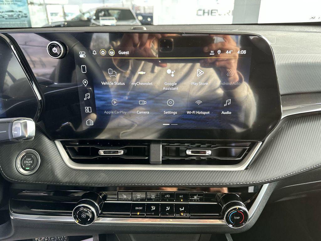 new 2026 Chevrolet Equinox car, priced at $28,672