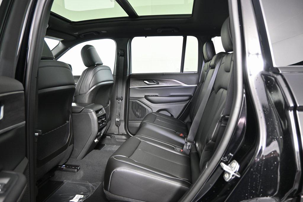 new 2025 Jeep Grand Cherokee car, priced at $48,499