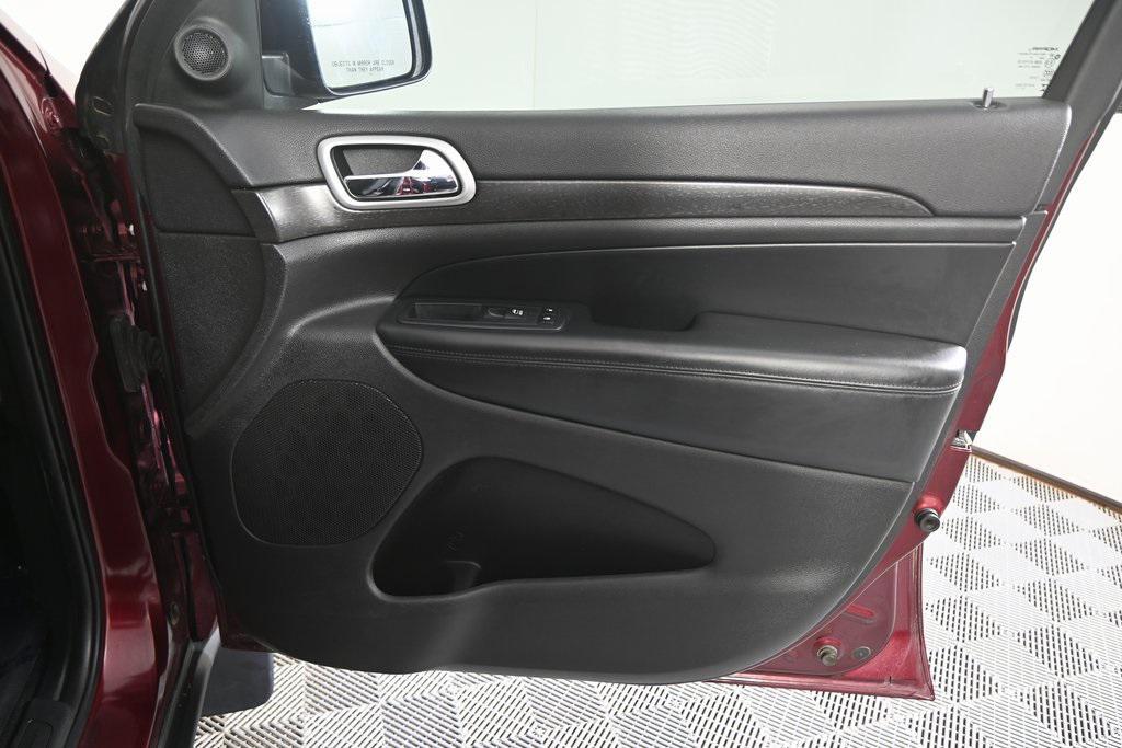 used 2018 Jeep Grand Cherokee car, priced at $15,495