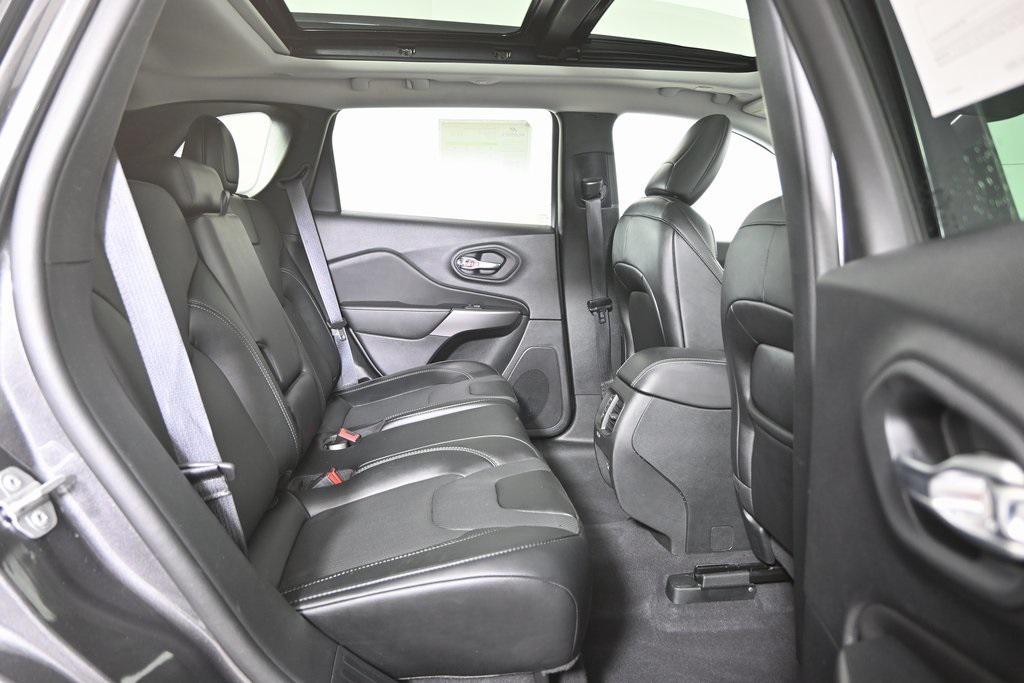 used 2022 Jeep Cherokee car, priced at $24,499