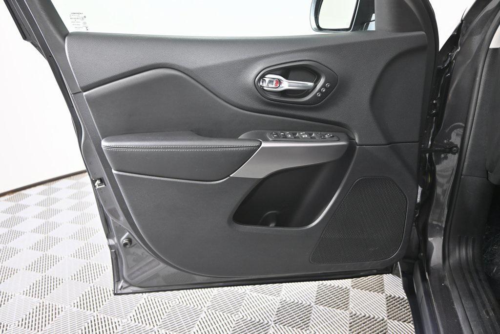 used 2022 Jeep Cherokee car, priced at $24,499