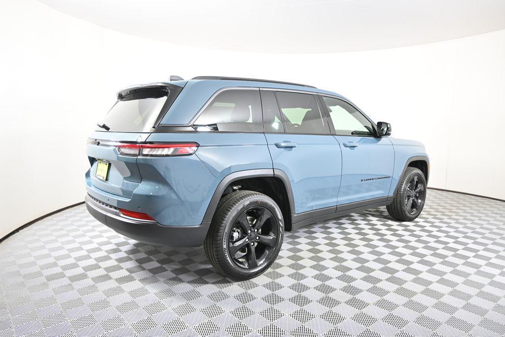 new 2026 Jeep Grand Cherokee car, priced at $42,349