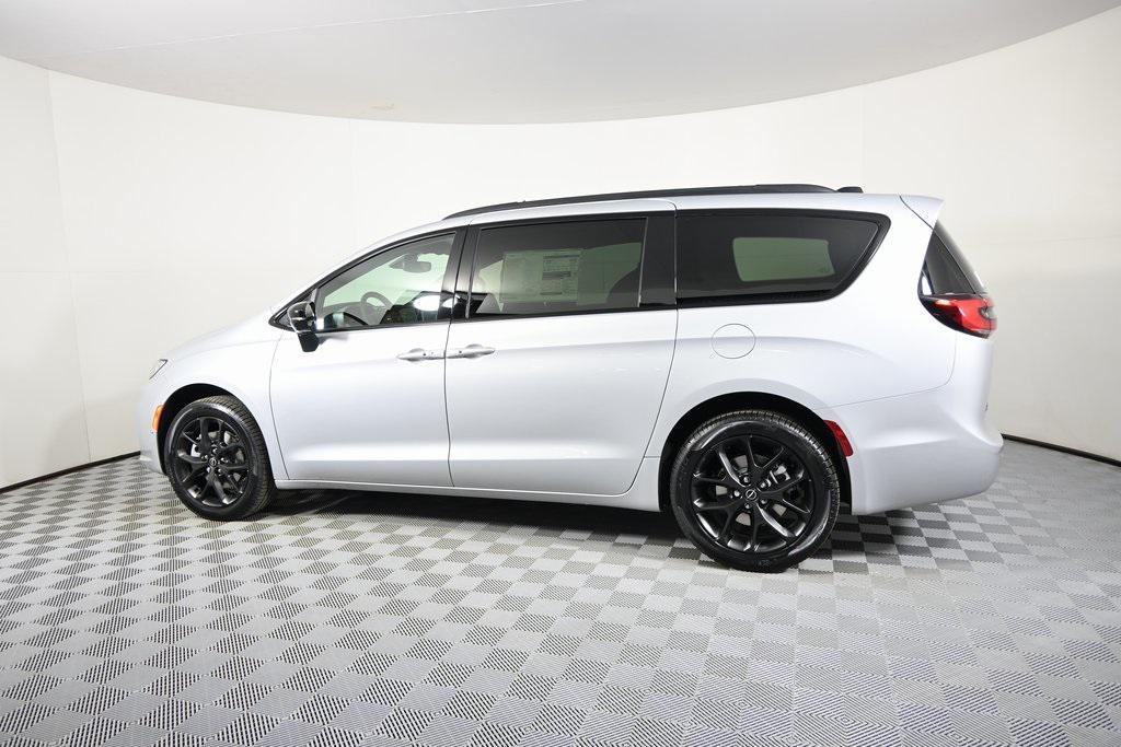 new 2026 Chrysler Pacifica car, priced at $48,699