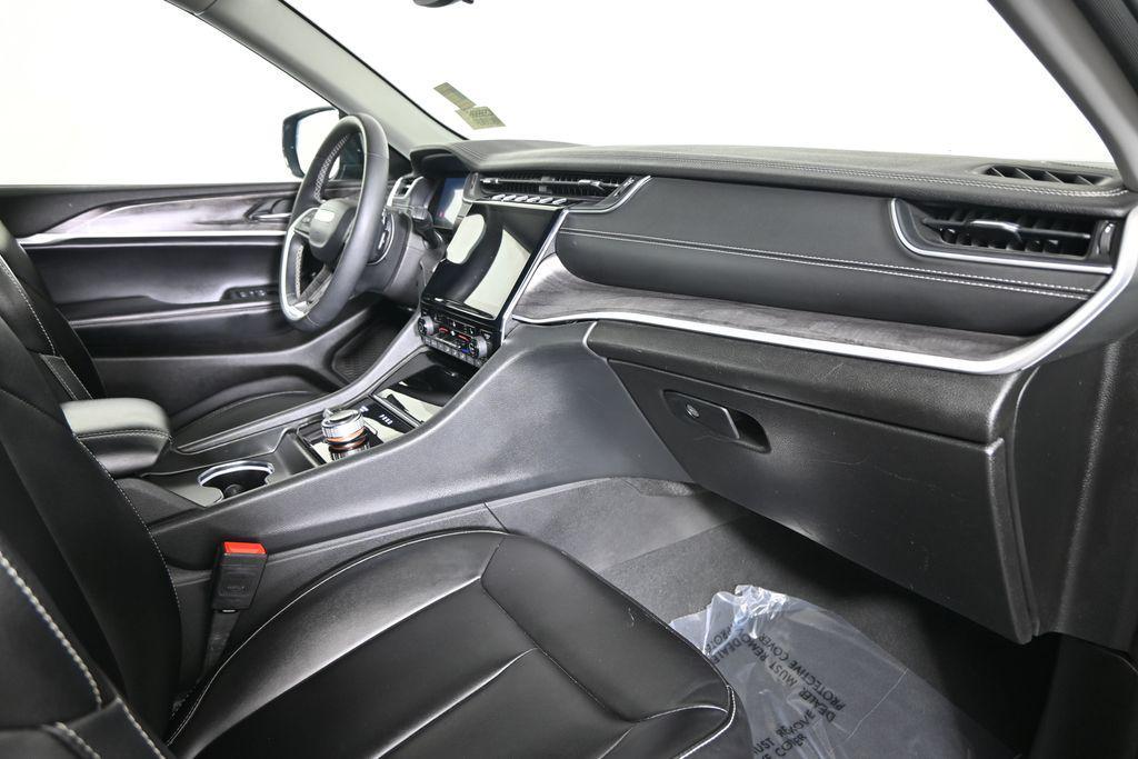 used 2024 Jeep Grand Cherokee car, priced at $30,499