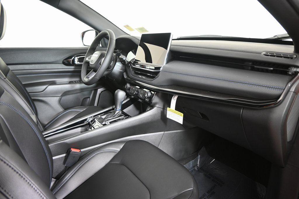 new 2026 Jeep Compass car, priced at $31,999