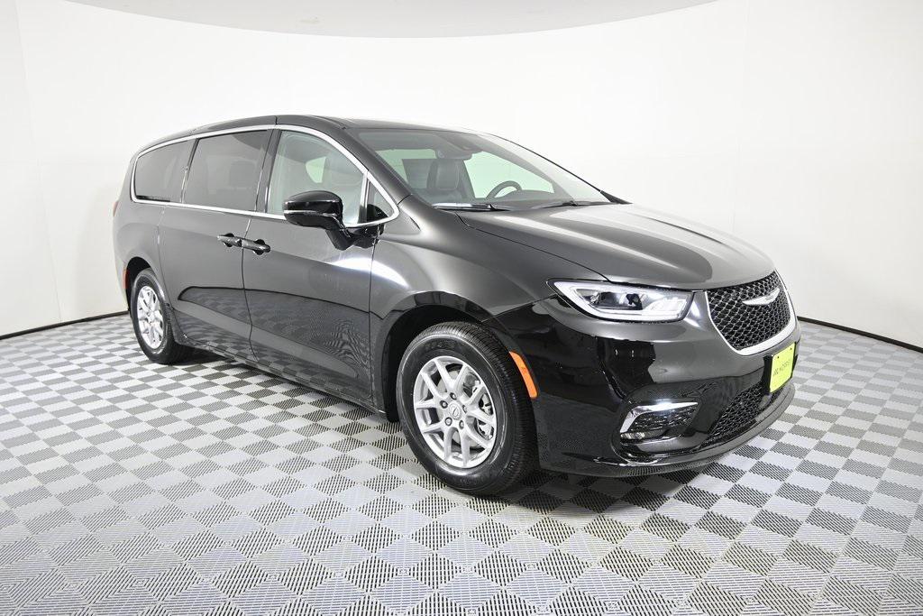 new 2026 Chrysler Pacifica car, priced at $38,999