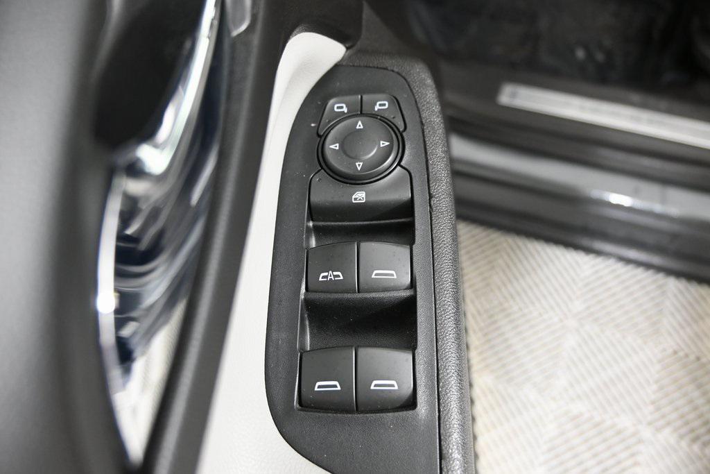 used 2018 Chevrolet Equinox car, priced at $12,890