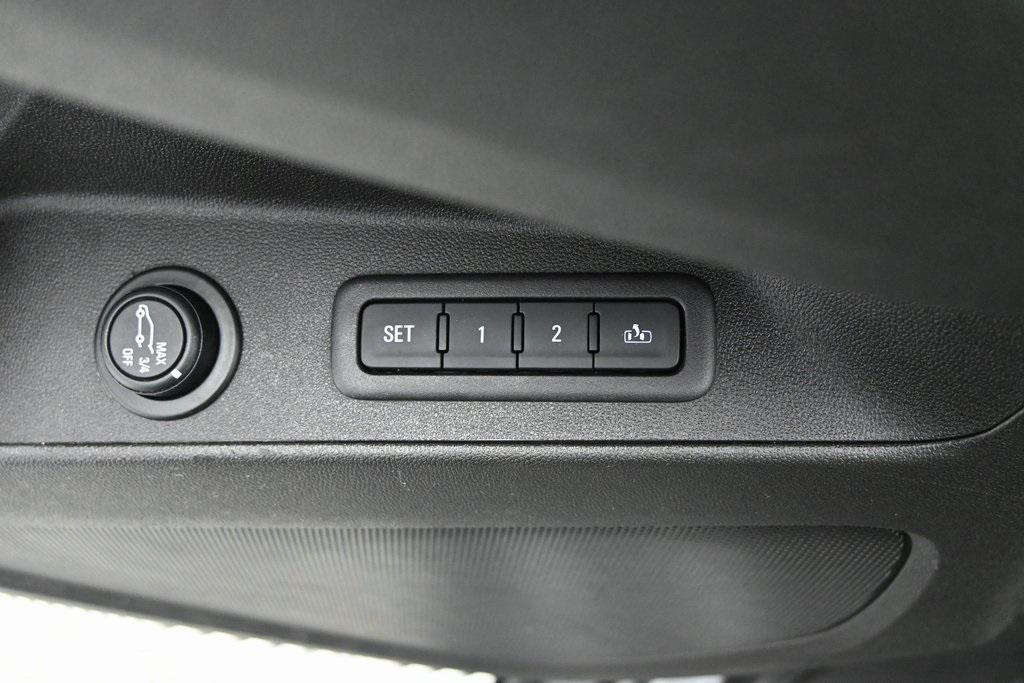 used 2018 Chevrolet Equinox car, priced at $12,890