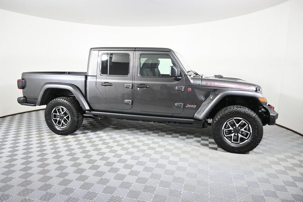 new 2026 Jeep Gladiator car, priced at $54,999