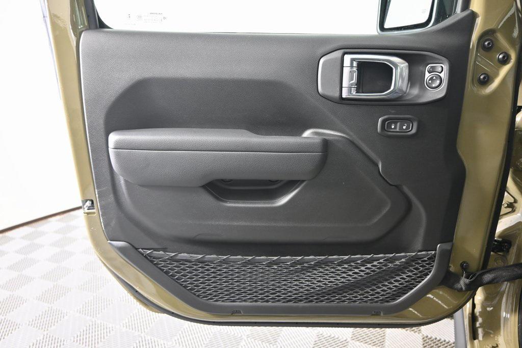 new 2026 Jeep Wrangler car, priced at $45,299