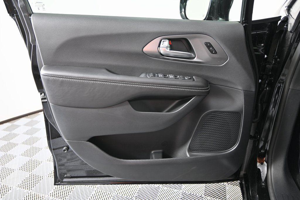 new 2026 Chrysler Pacifica car, priced at $42,299