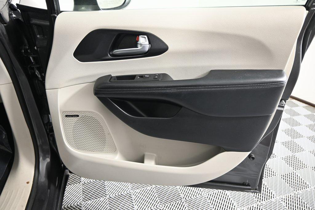 used 2020 Chrysler Pacifica car, priced at $26,299