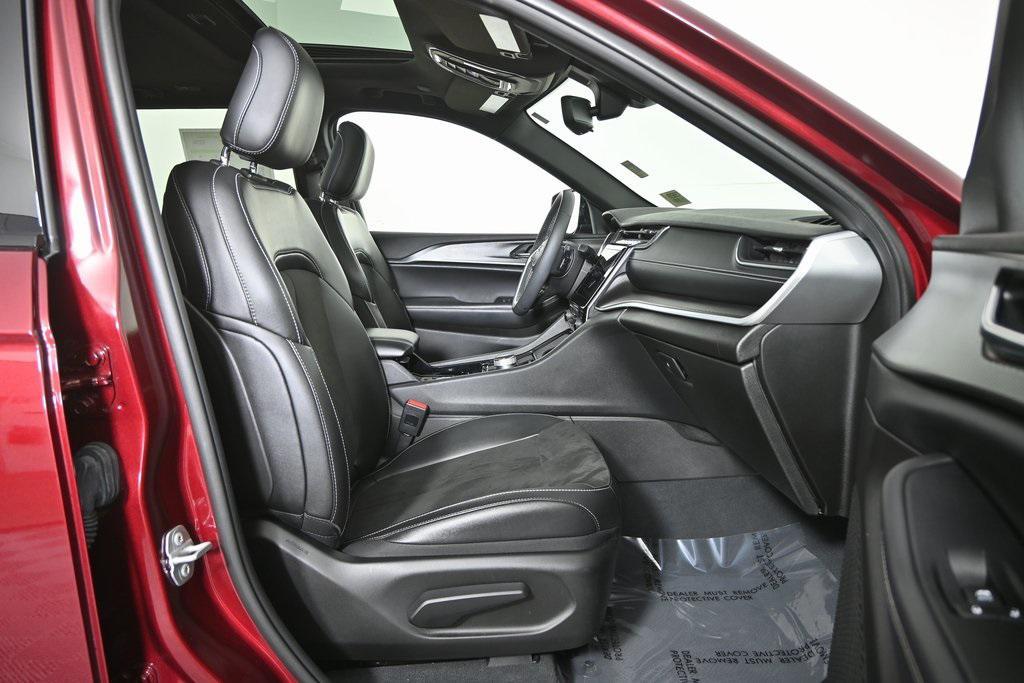 used 2023 Jeep Grand Cherokee car, priced at $30,699