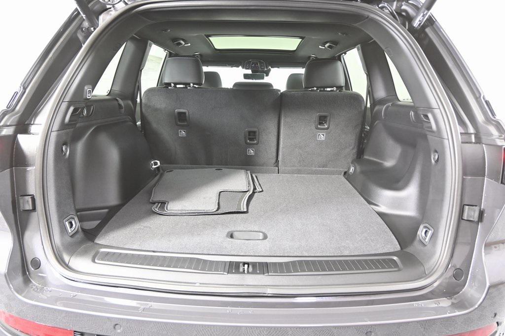 new 2025 Jeep Grand Cherokee car, priced at $49,499