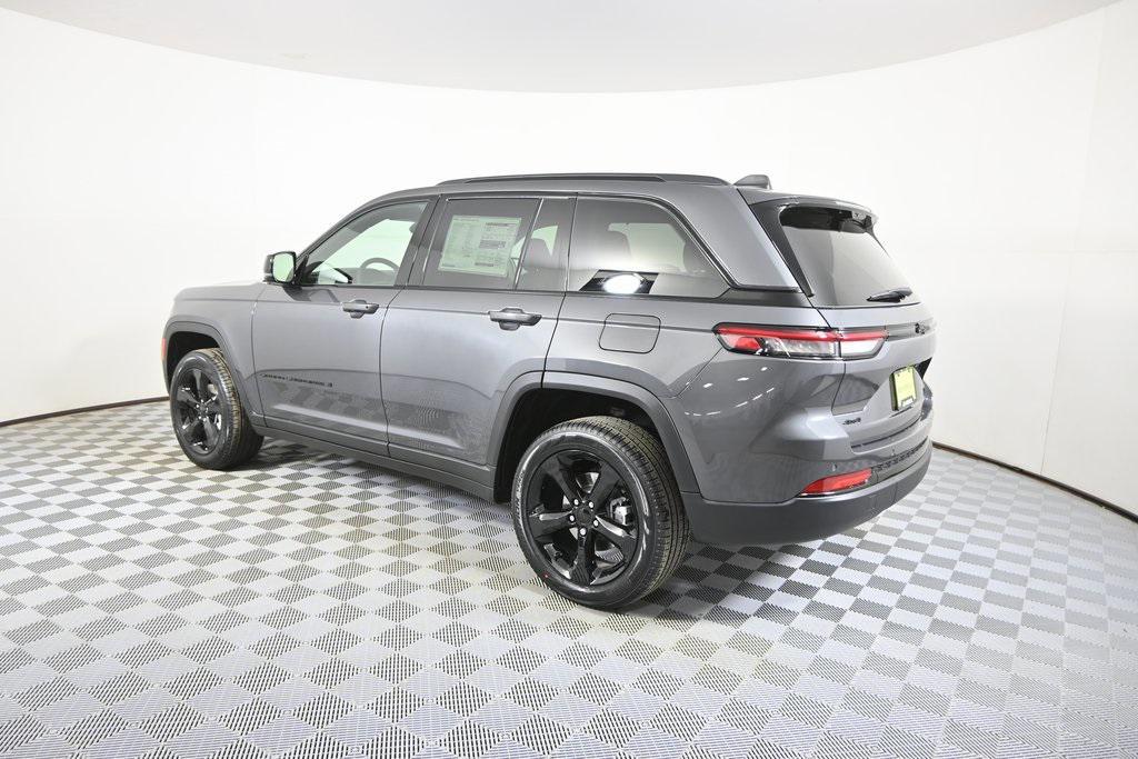 new 2025 Jeep Grand Cherokee car, priced at $49,499
