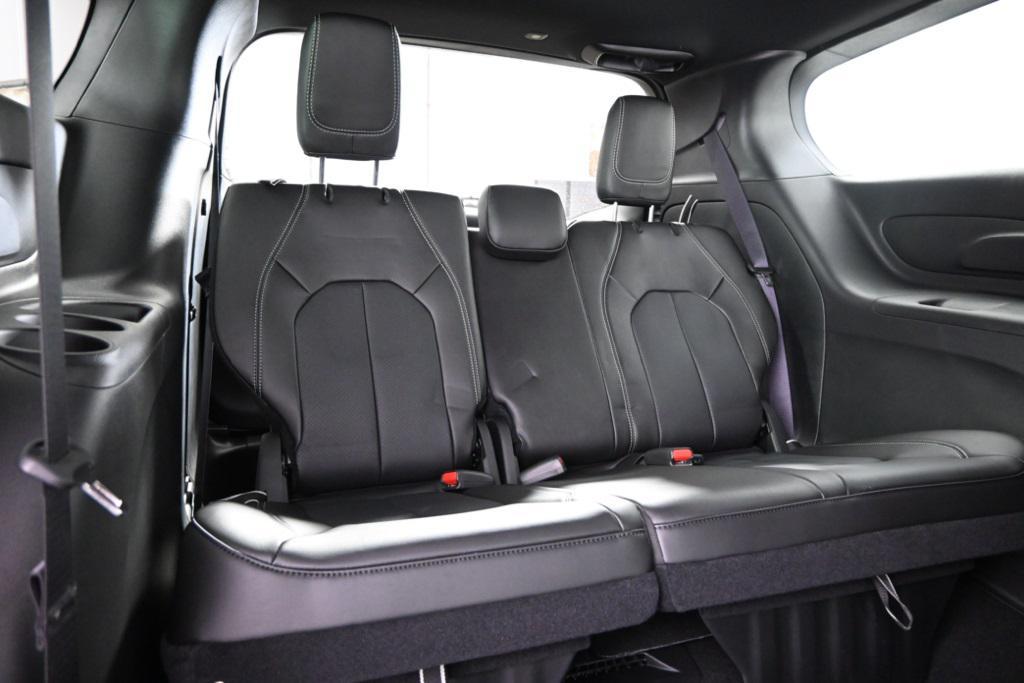 used 2025 Chrysler Pacifica car, priced at $37,999