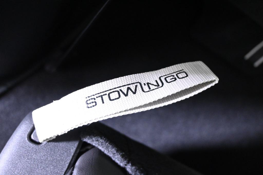 used 2025 Chrysler Pacifica car, priced at $37,999