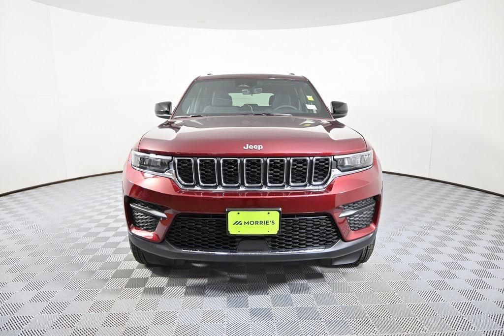 new 2025 Jeep Grand Cherokee car, priced at $38,199