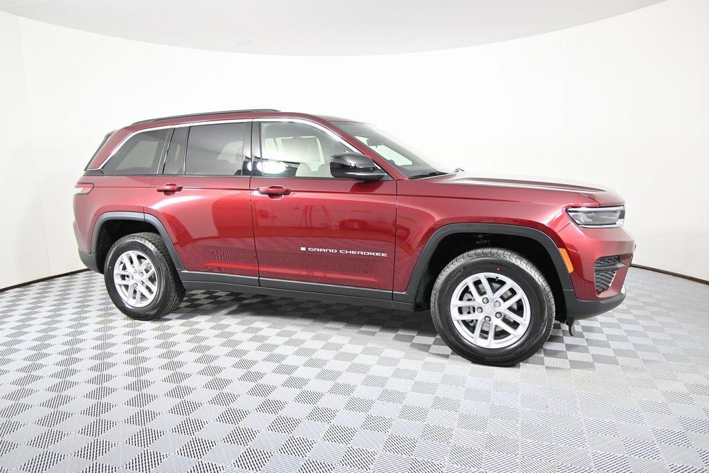 new 2025 Jeep Grand Cherokee car, priced at $38,199