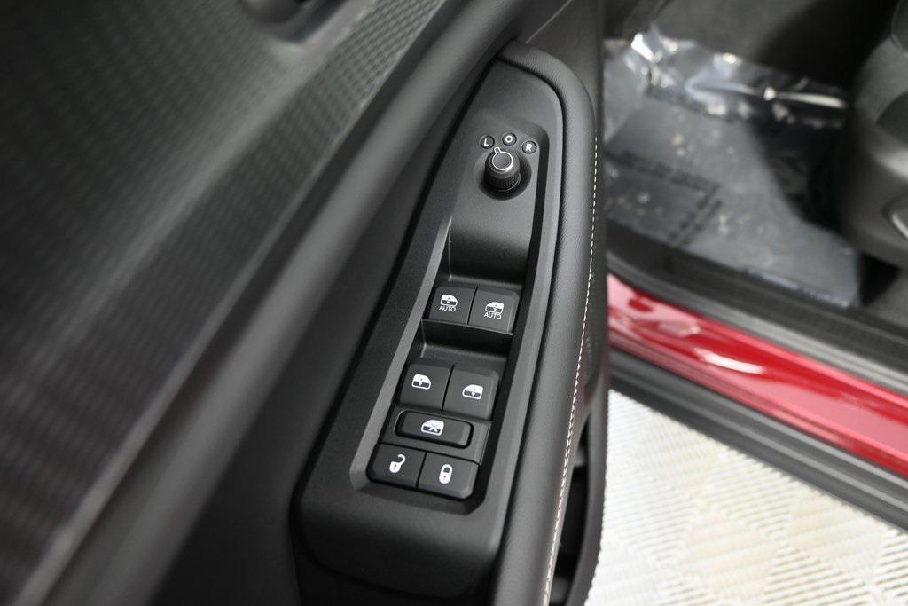 new 2025 Jeep Grand Cherokee car, priced at $38,199