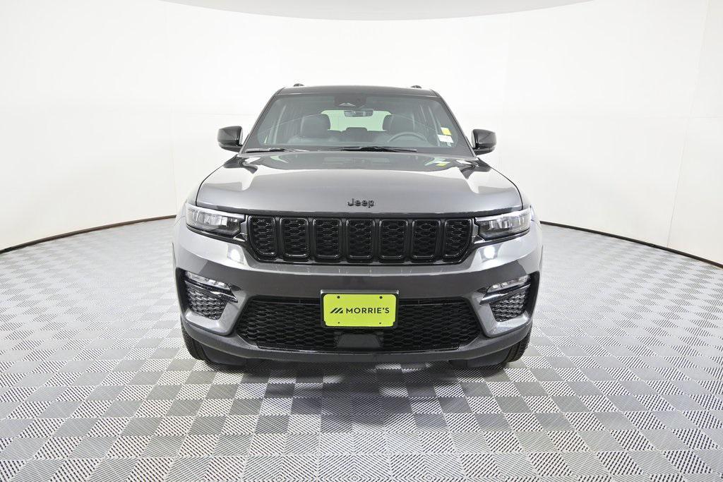 new 2025 Jeep Grand Cherokee car, priced at $45,999