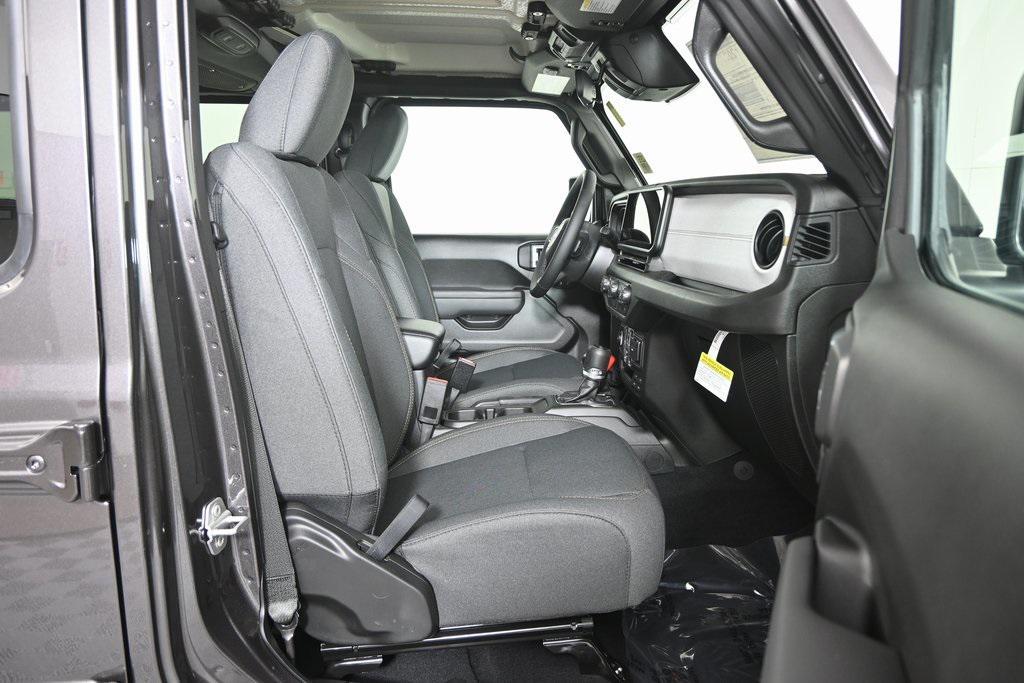 new 2026 Jeep Wrangler car, priced at $45,999