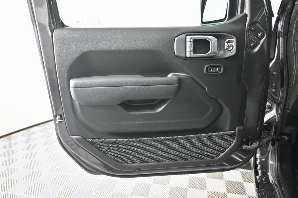 new 2026 Jeep Wrangler car, priced at $45,999