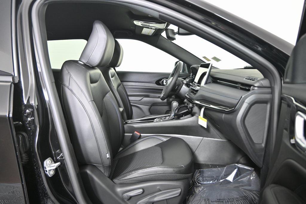 new 2026 Jeep Compass car, priced at $28,199