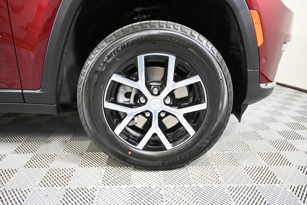 new 2025 Jeep Grand Cherokee L car, priced at $47,899