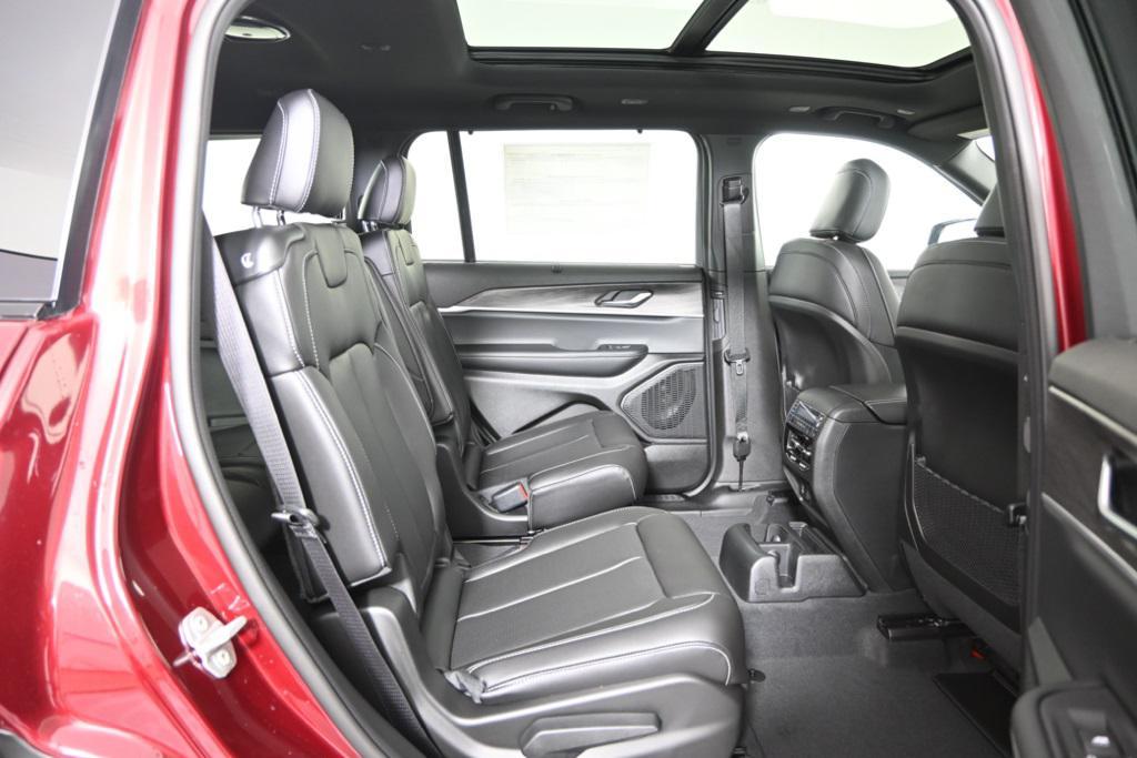 new 2025 Jeep Grand Cherokee L car, priced at $47,899