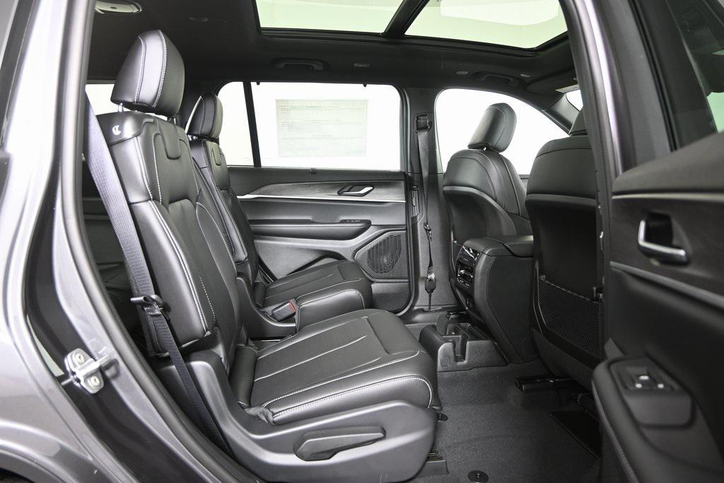 new 2025 Jeep Grand Cherokee L car, priced at $47,899