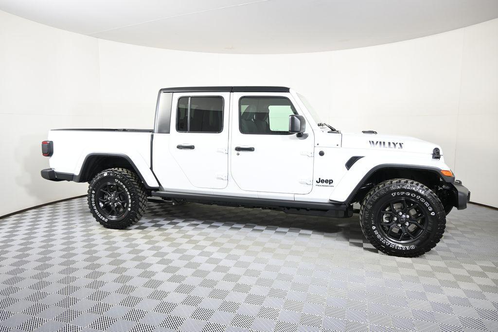 new 2026 Jeep Gladiator car, priced at $44,999