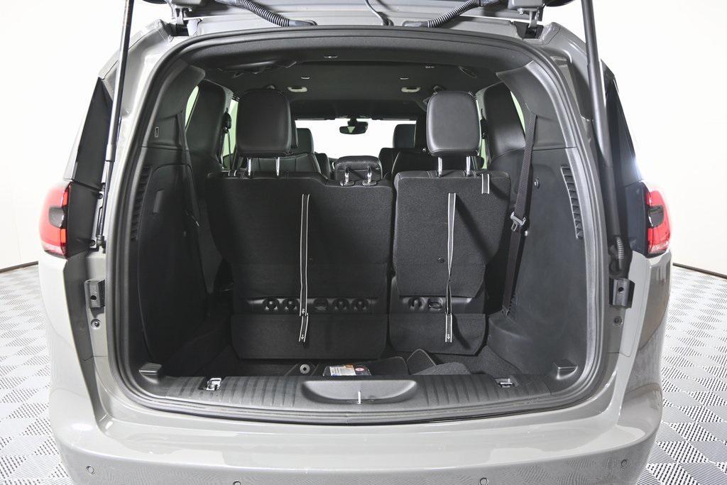 used 2025 Chrysler Pacifica car, priced at $34,999