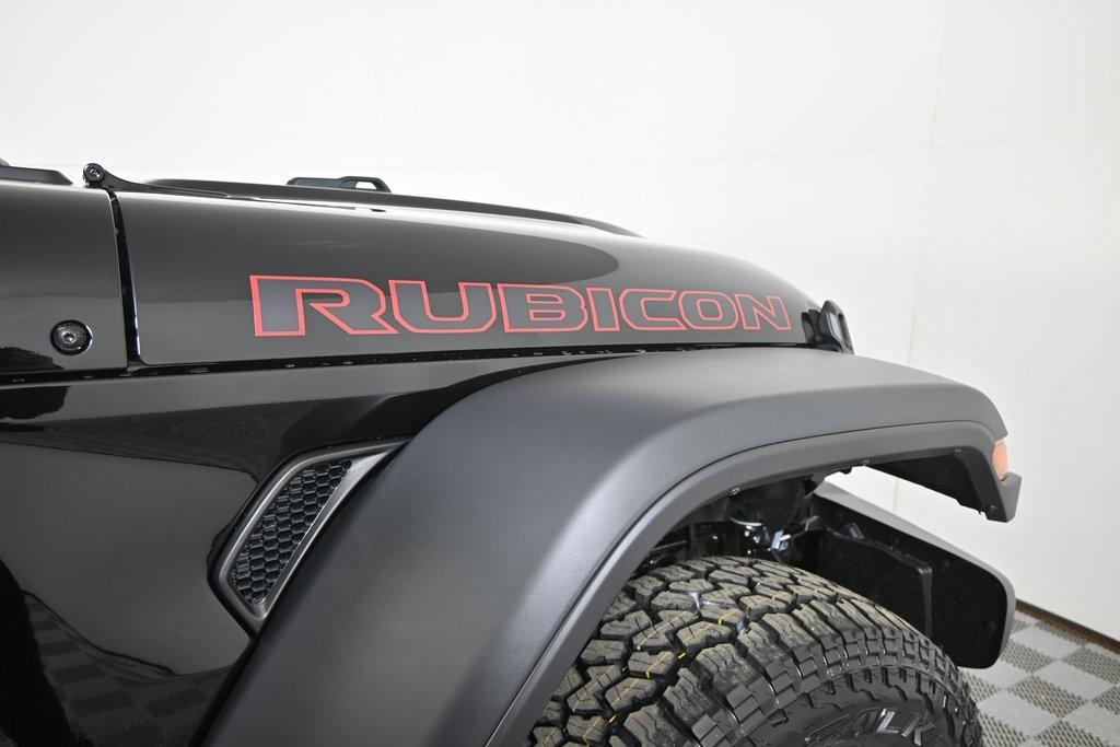 new 2026 Jeep Gladiator car, priced at $55,399