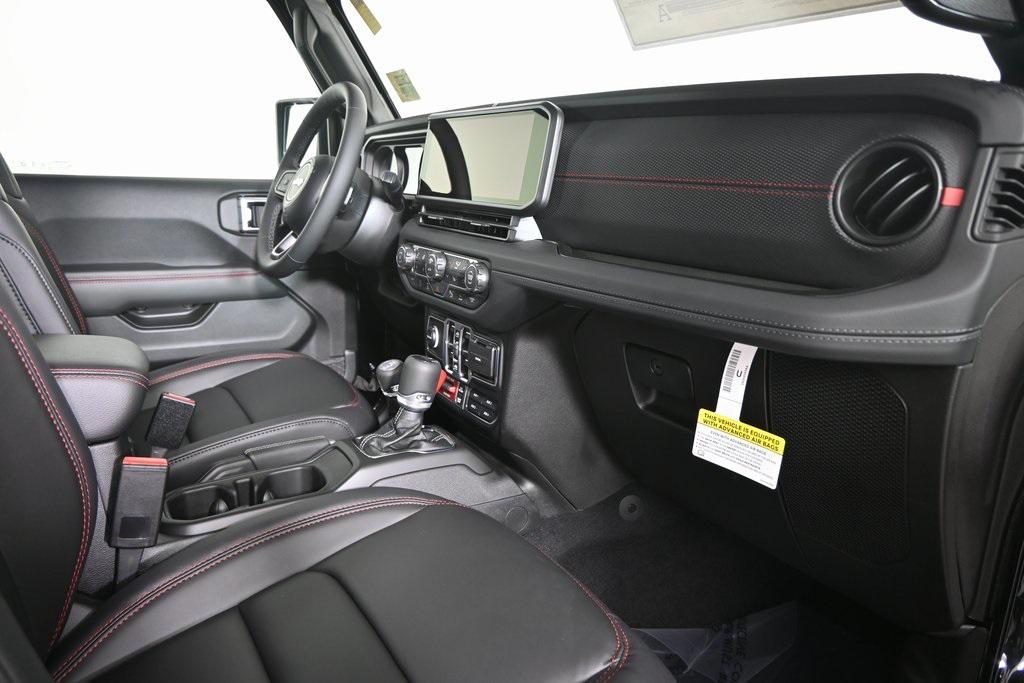 new 2026 Jeep Gladiator car, priced at $55,399