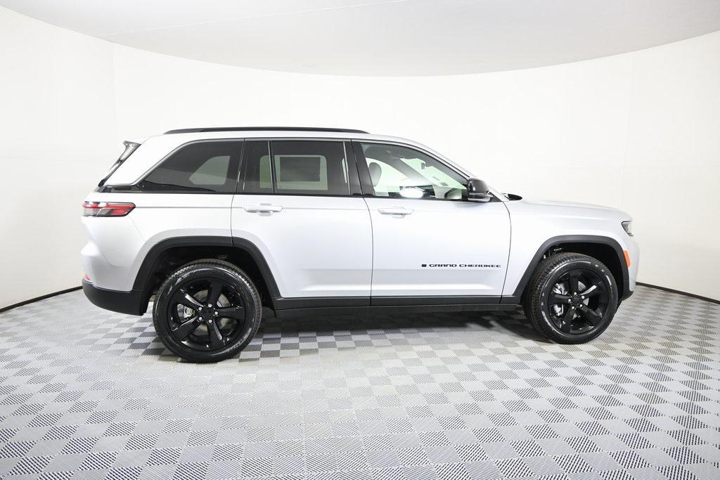 new 2026 Jeep Grand Cherokee car, priced at $47,399