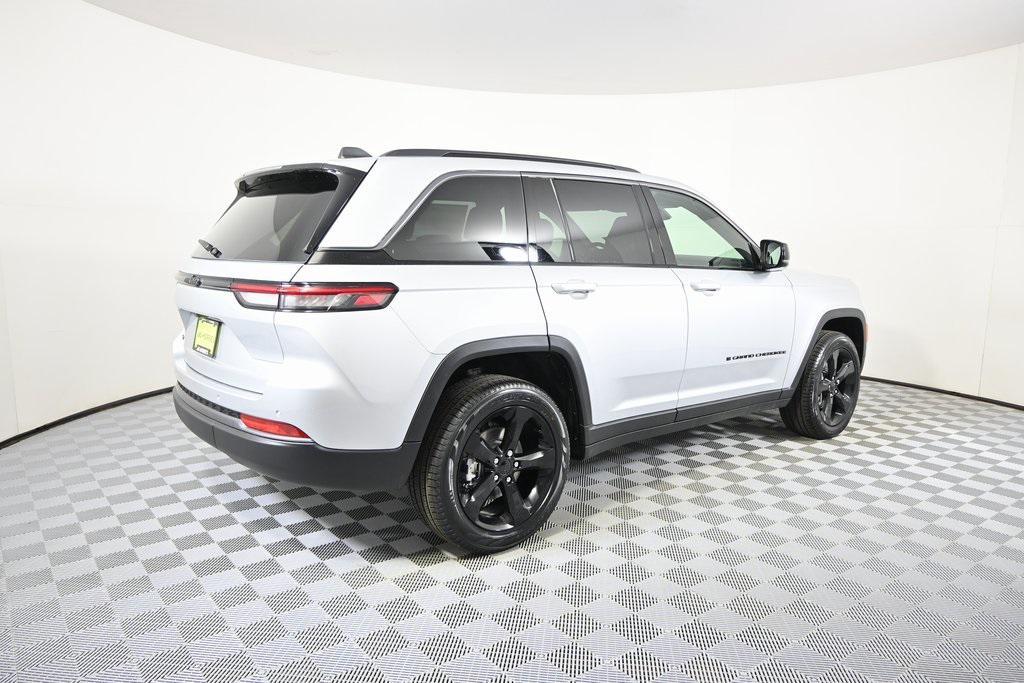 new 2026 Jeep Grand Cherokee car, priced at $47,399