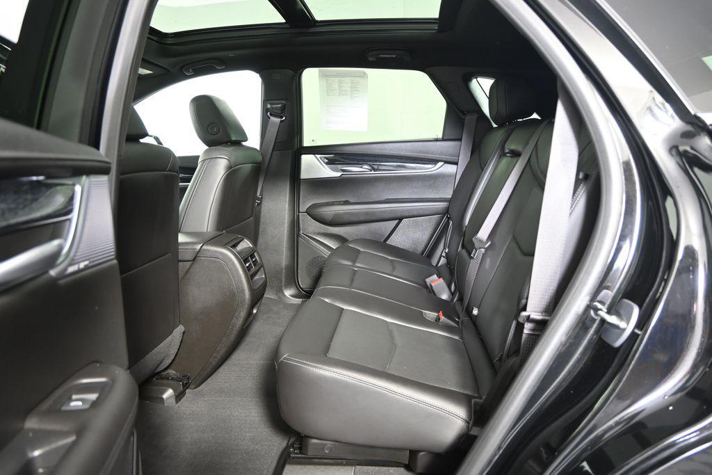 used 2024 Cadillac XT5 car, priced at $34,549