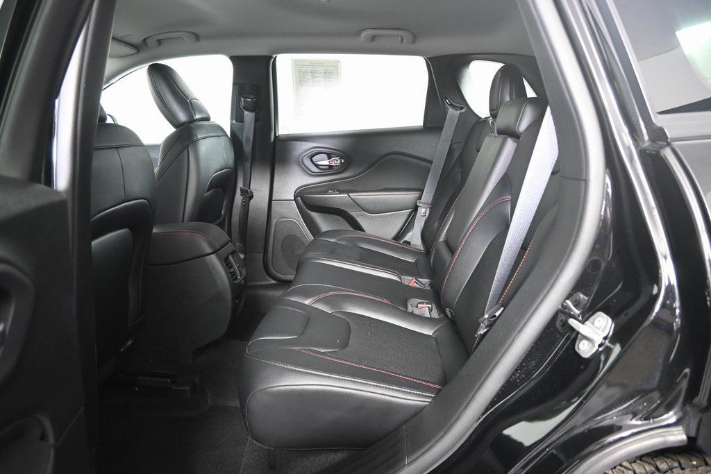 used 2022 Jeep Cherokee car, priced at $25,099